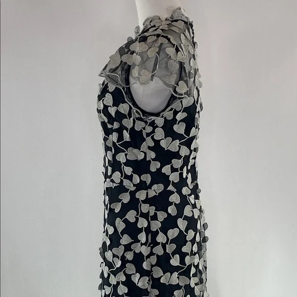 Shoshanna Liberty Dress with heart-shaped lace overlay, 8 - Picture 10 of 15